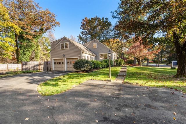 31 White Road, Wayland, MA 01778