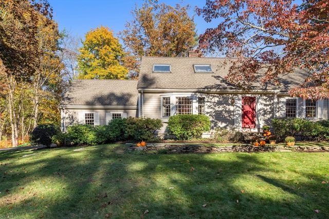 31 White Road, Wayland, MA 01778