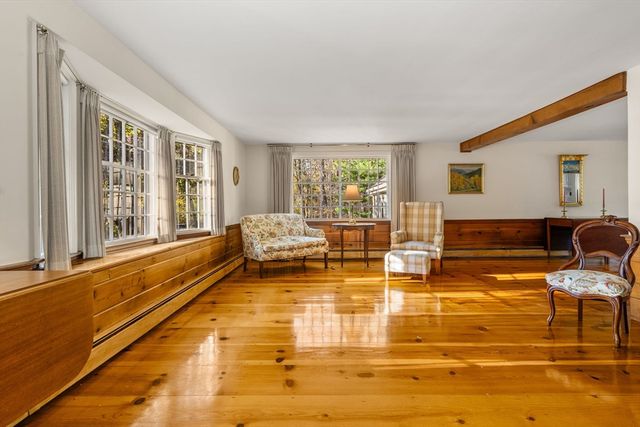 31 White Road, Wayland, MA 01778