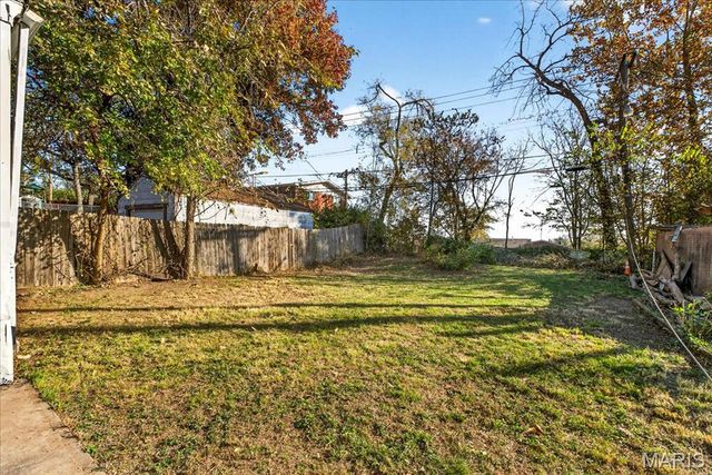 8770 Jordan Avenue, St Louis, MO 63147