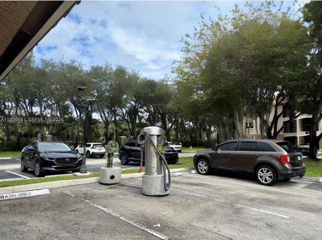 200 SW 117th Ter 10206, Pembroke Pines, FL 33025