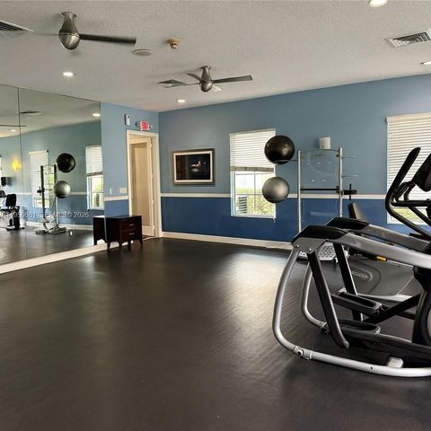 200 SW 117th Ter 10206, Pembroke Pines, FL 33025