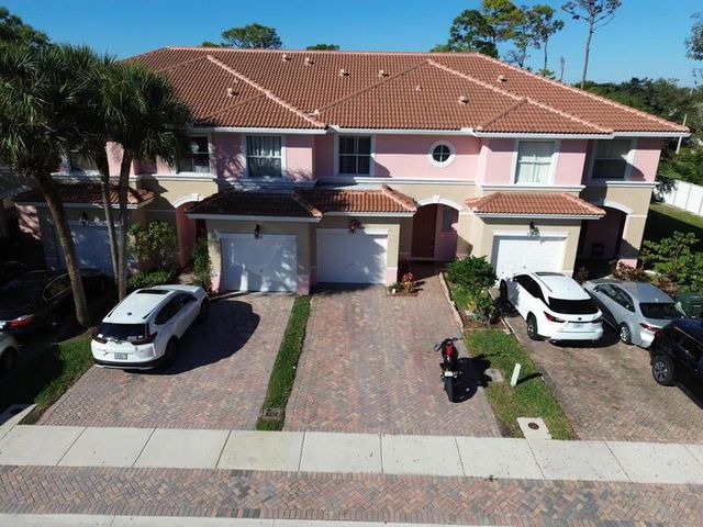 303 Seminole Palms Drive, Greenacres, FL 33463