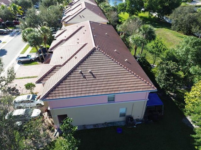 303 Seminole Palms Drive, Greenacres, FL 33463