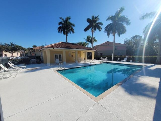 303 Seminole Palms Drive, Greenacres, FL 33463