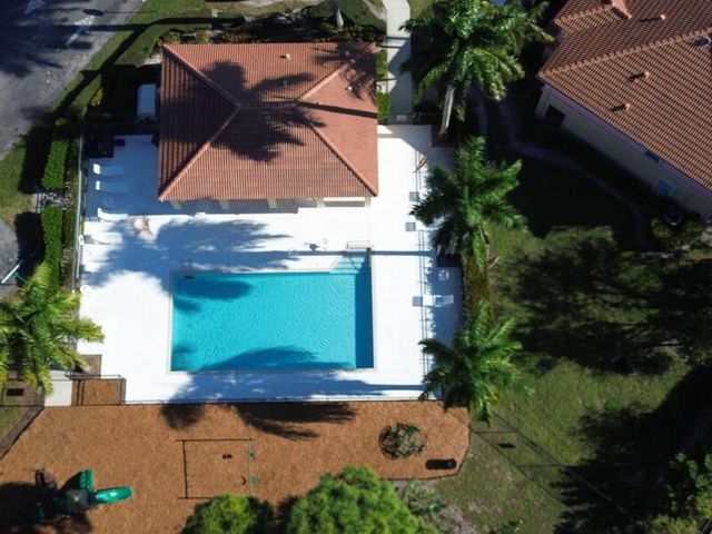 303 Seminole Palms Drive, Greenacres, FL 33463