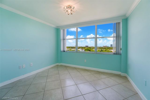 11930 N Bayshore Drive 909, North Miami, FL 33181