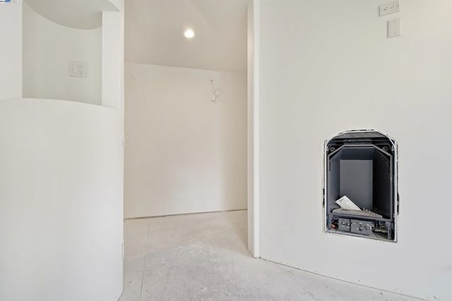 36215 Palomares Rd, Castro Valley, CA 94552