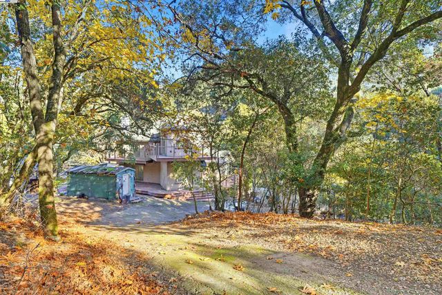 36215 Palomares Rd, Castro Valley, CA 94552