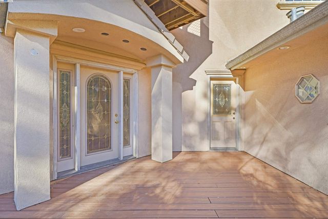 36215 Palomares Rd, Castro Valley, CA 94552