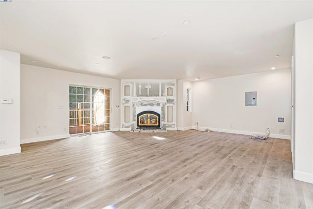 36215 Palomares Rd, Castro Valley, CA 94552