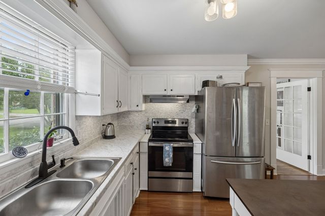 7010 Bonnavent Dr, Hermitage, TN 37076
