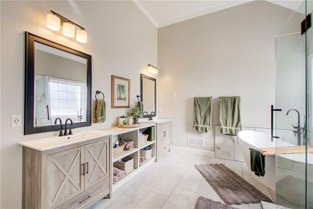 384 Minix Road, Sharpsburg, GA 30277