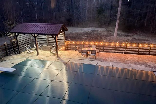 384 Minix Road, Sharpsburg, GA 30277