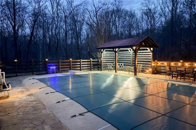 384 Minix Road, Sharpsburg, GA 30277