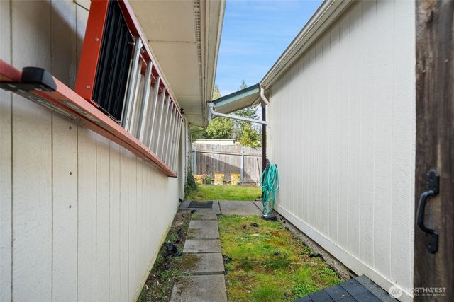 5037 SE Horstman Road, Port Orchard, WA 98366