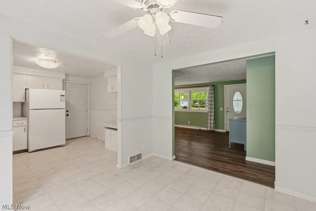 6160 Coyla Avenue NW, Canal Fulton, OH 44614