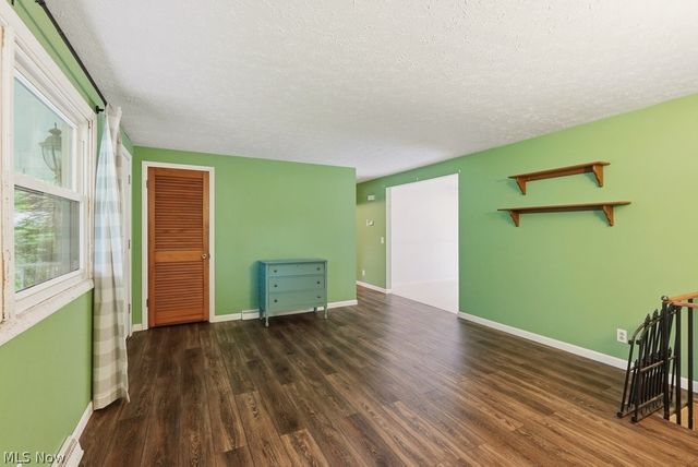 6160 Coyla Avenue NW, Canal Fulton, OH 44614