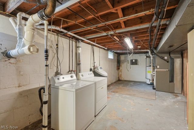 6160 Coyla Avenue NW, Canal Fulton, OH 44614