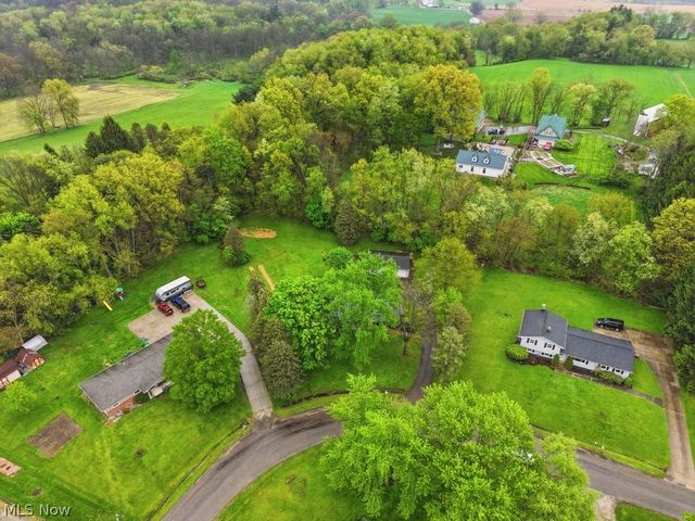 6160 Coyla Avenue NW, Canal Fulton, OH 44614