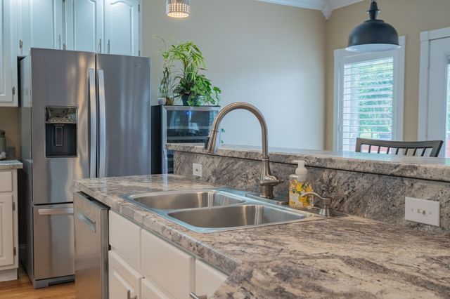 300 WILLOWBROOK DRIVE, Manchester, TN 37355