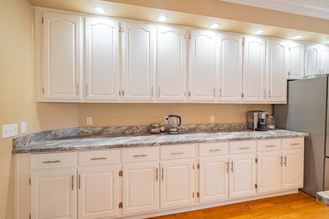 300 WILLOWBROOK DRIVE, Manchester, TN 37355
