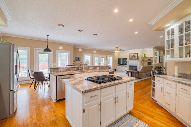300 WILLOWBROOK DRIVE, Manchester, TN 37355
