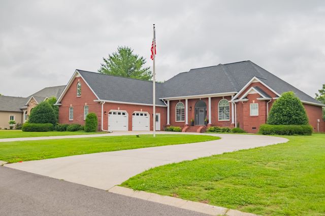 300 WILLOWBROOK DRIVE, Manchester, TN 37355