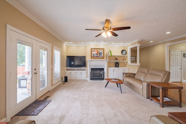 300 WILLOWBROOK DRIVE, Manchester, TN 37355