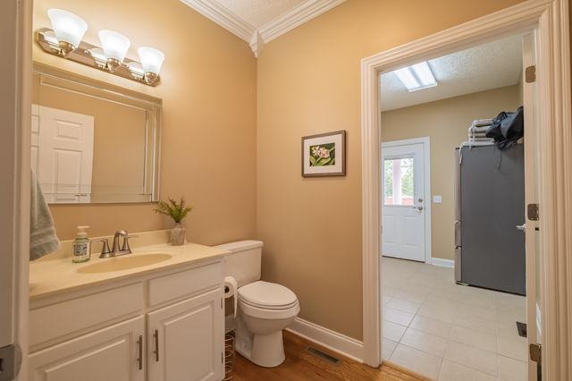 300 WILLOWBROOK DRIVE, Manchester, TN 37355