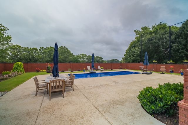 300 WILLOWBROOK DRIVE, Manchester, TN 37355