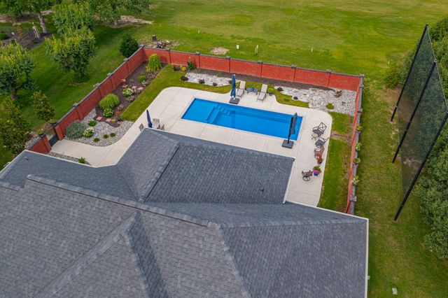 300 WILLOWBROOK DRIVE, Manchester, TN 37355