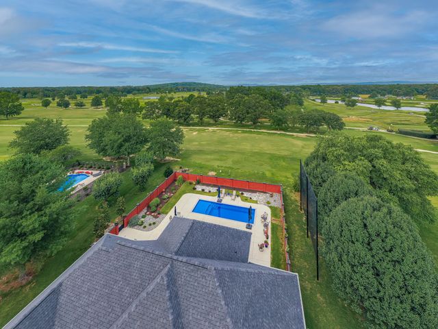 300 WILLOWBROOK DRIVE, Manchester, TN 37355