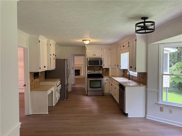 12265 King Circle, Roswell, GA 30075