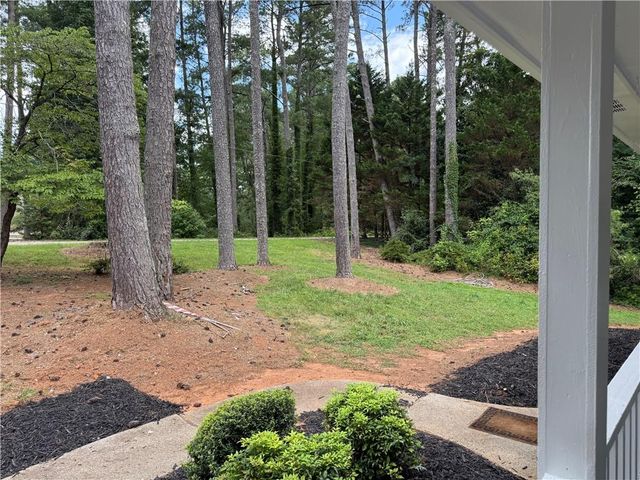 12265 King Circle, Roswell, GA 30075