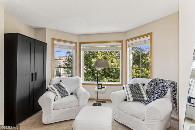8064 Golden Valley Road, Golden Valley, MN 55427