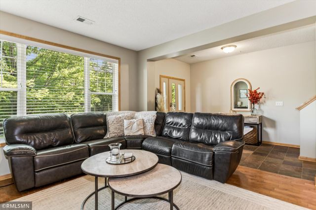 8064 Golden Valley Road, Golden Valley, MN 55427