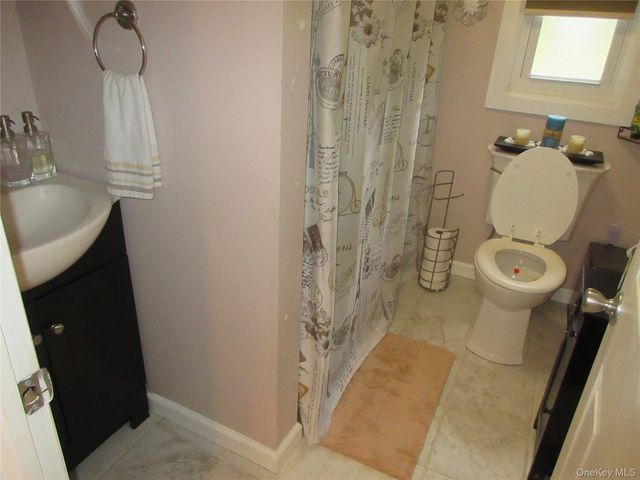 51 Overhill Road, Middletown, NY 10940