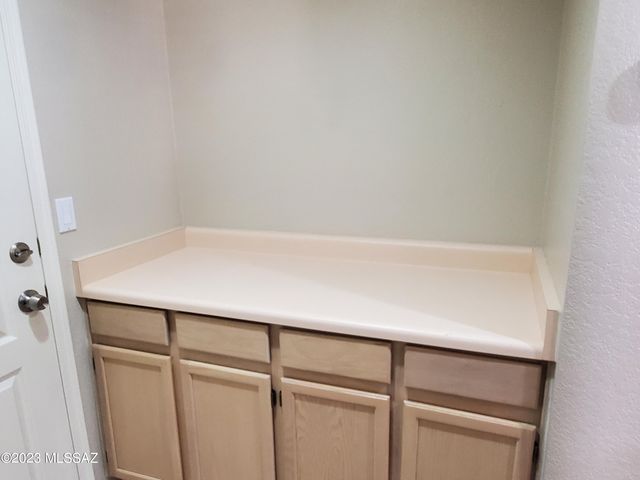 9861 N Western Sky Place, Tucson, AZ 85742