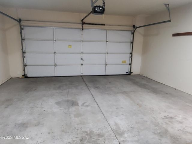 9861 N Western Sky Place, Tucson, AZ 85742