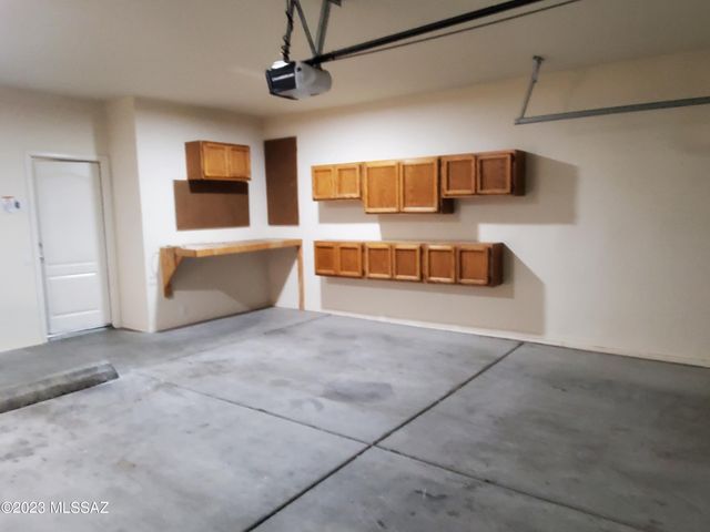 9861 N Western Sky Place, Tucson, AZ 85742