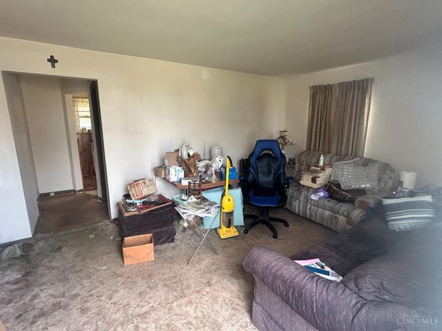 3877 Limerick Avenue, Deer Park, OH 45236