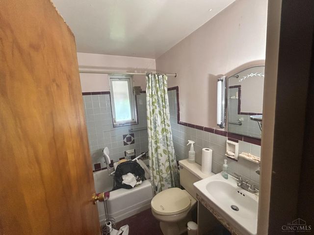 3877 Limerick Avenue, Deer Park, OH 45236