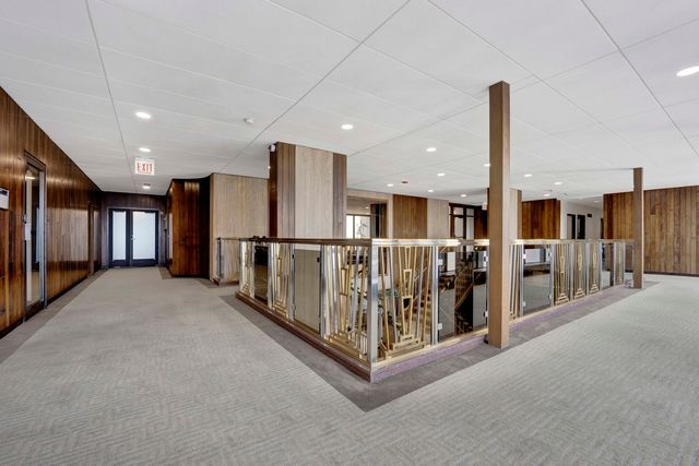 3200 N Lake Shore Drive 909, Chicago, IL 60657