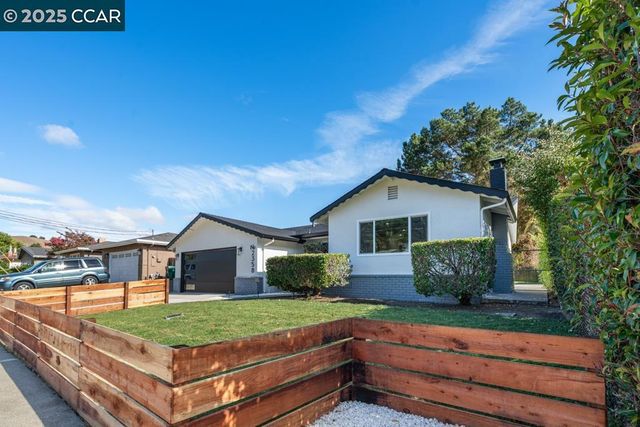 2358 Wright Ave, Pinole, CA 94564