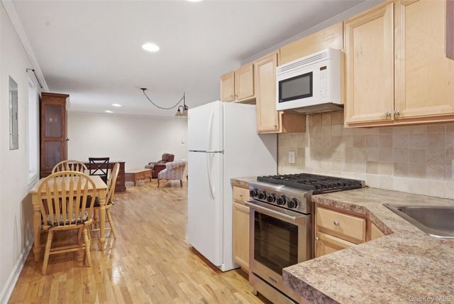 106 Newport Bridge Road, Warwick, NY 10990