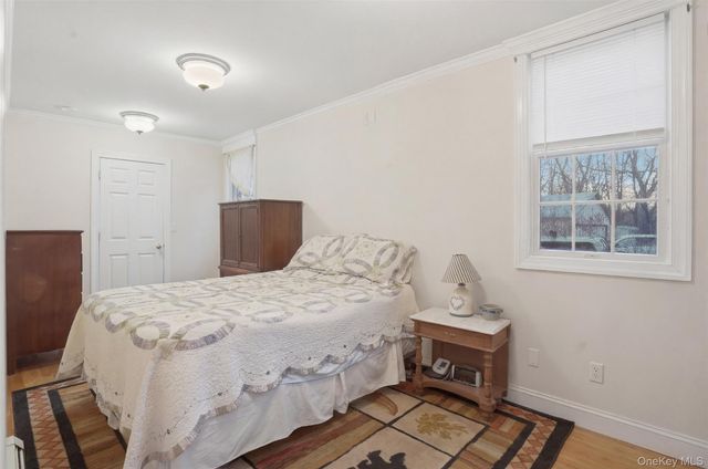 106 Newport Bridge Road, Warwick, NY 10990