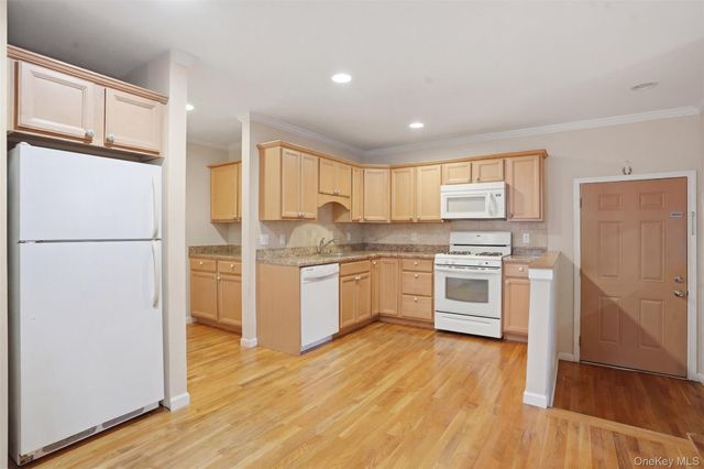 106 Newport Bridge Road, Warwick, NY 10990