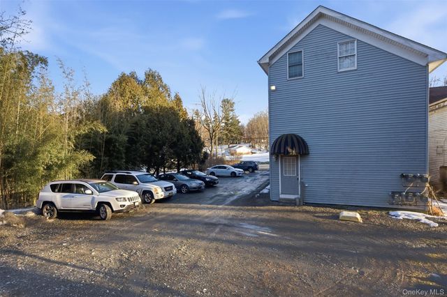 106 Newport Bridge Road, Warwick, NY 10990