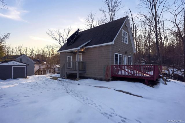 106 Newport Bridge Road, Warwick, NY 10990